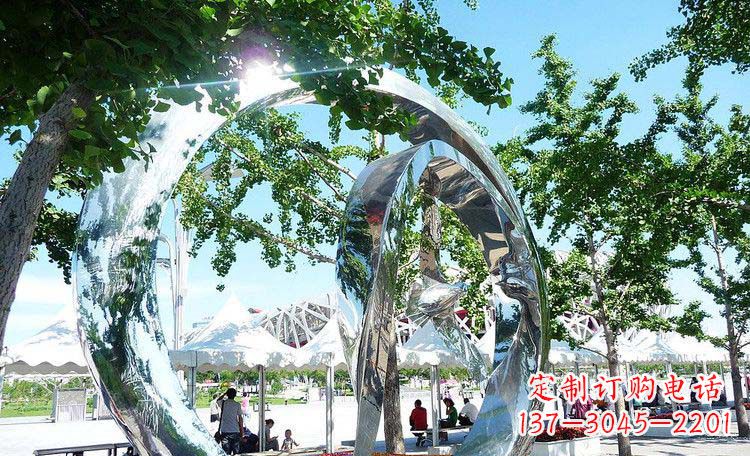 泸州高端实木不锈钢镀层圆环雕塑