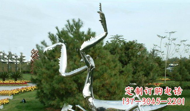 泸州不锈钢螳螂雕塑