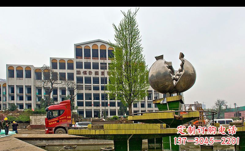 泸州精美不锈钢石榴景观雕塑