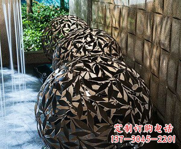 泸州不锈钢树叶镂空球景观雕塑