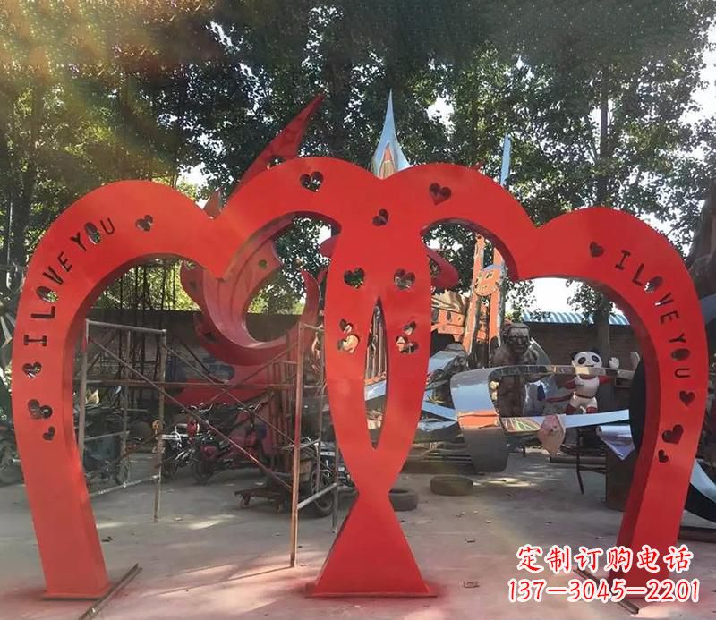 泸州中领雕塑新款不锈钢心形拱门雕塑