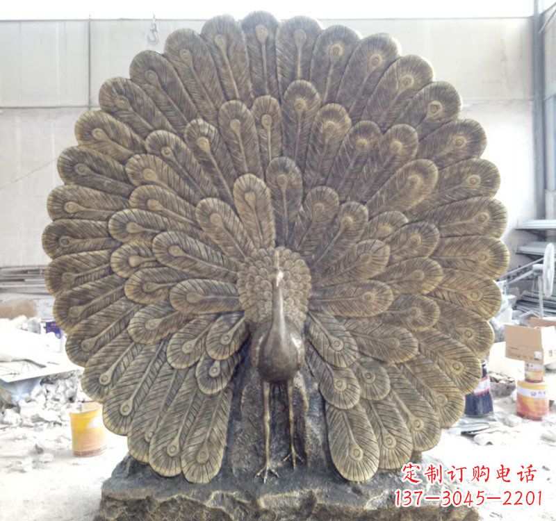 泸州公园动物孔雀铜雕