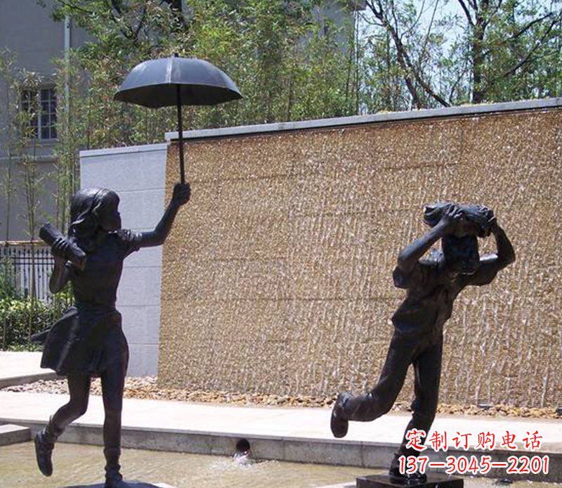 泸州抗风雨小男孩铜雕