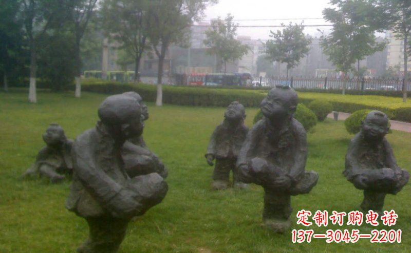 泸州公园儿童斗鸡小品铜雕