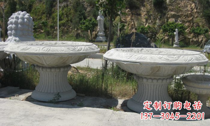 泸州美轮美奂的大理石花盆雕塑