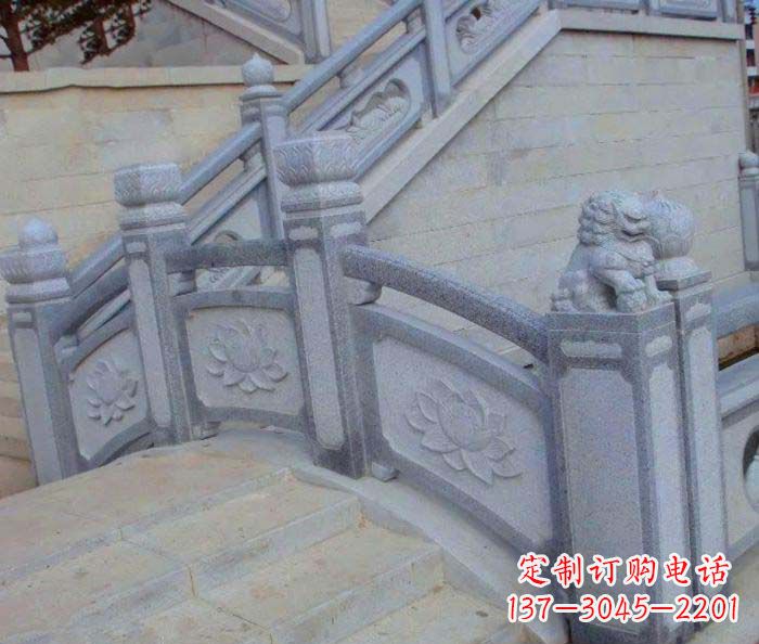 泸州中领雕塑精美仿古栏板雕塑,给公园景观增添浪漫气息