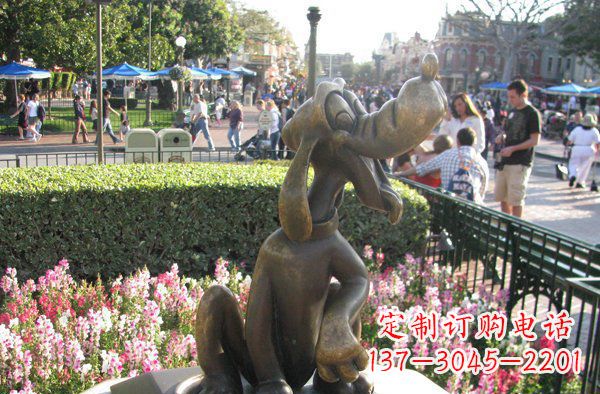 泸州公园卡通小狗动物铜雕
