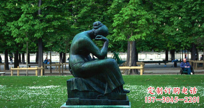 泸州经典精美女人铜雕