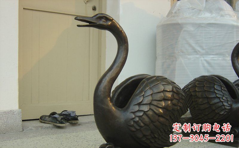 泸州公园天鹅动物铜雕 (3)