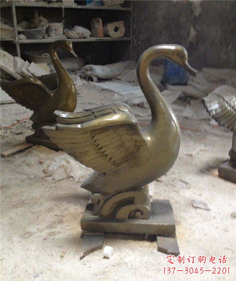 泸州公园天鹅动物铜雕