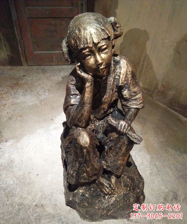 泸州童真美丽的小女孩铜雕