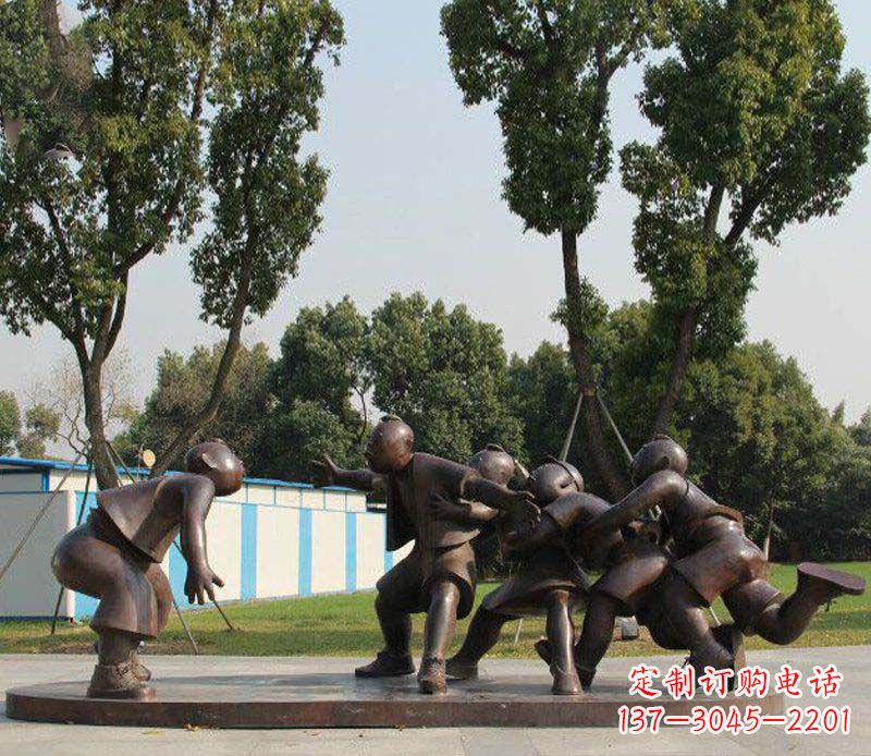 泸州老鹰铜雕塑