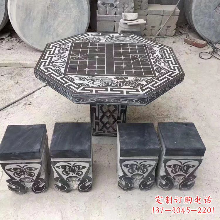泸州中领雕塑精美的石桌凳雕塑