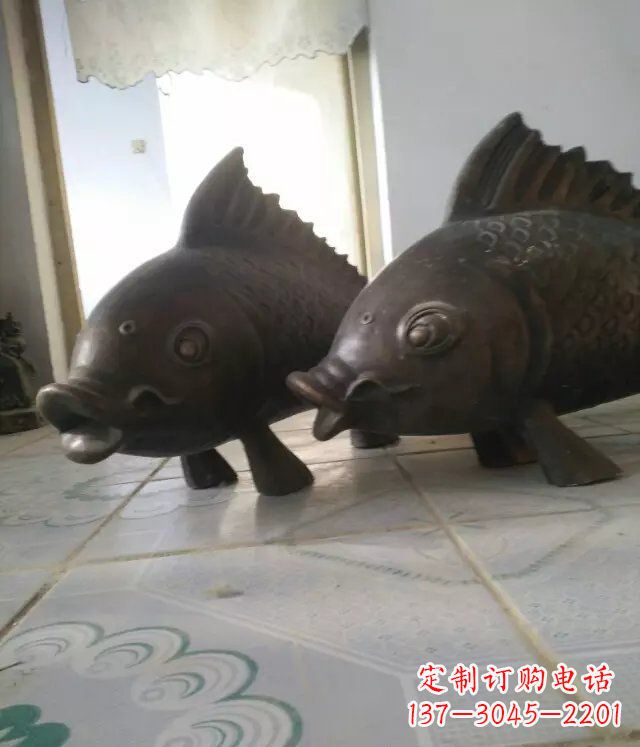 泸州公园小鱼景观动物铜雕