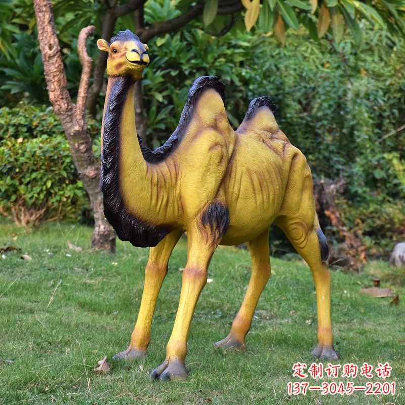 泸州骆驼雕塑精美而有趣的定制装饰品