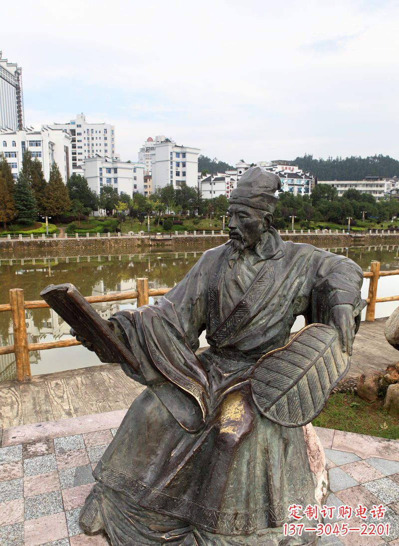 泸州匠心打造的肖像诸葛亮雕塑