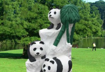 泸州公园大熊猫雕塑