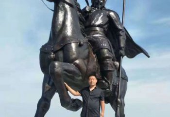 泸州以古代骑马将军为灵感的铜雕