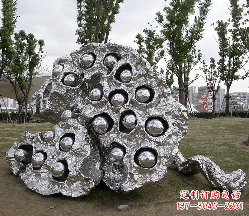 泸州广场不锈钢莲蓬雕塑