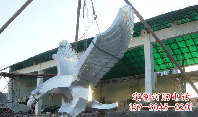 泸州高端大气老鹰不锈钢雕塑