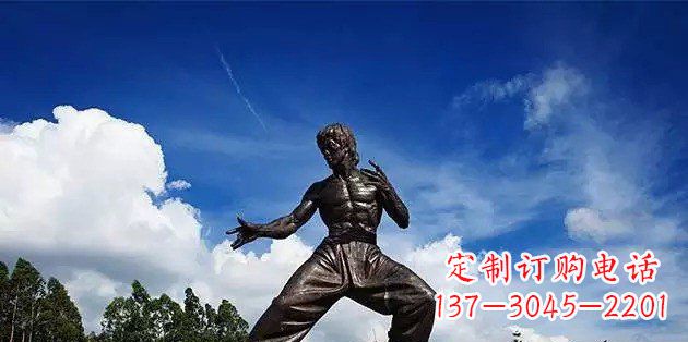 泸州广场李小龙名人铜雕