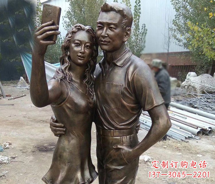 泸州中领雕塑:精美的情侣雕塑