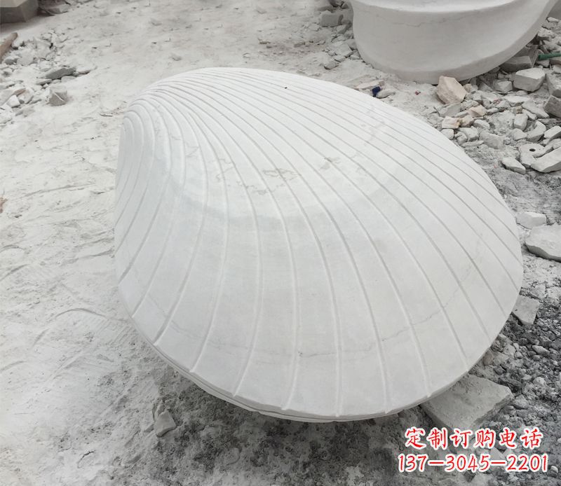 泸州用贝壳雕刻出美丽的汉白玉雕塑