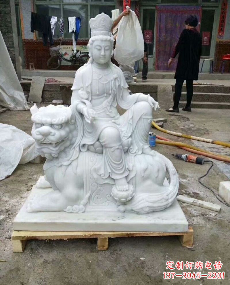 泸州高端汉白玉文殊菩萨狮子雕塑