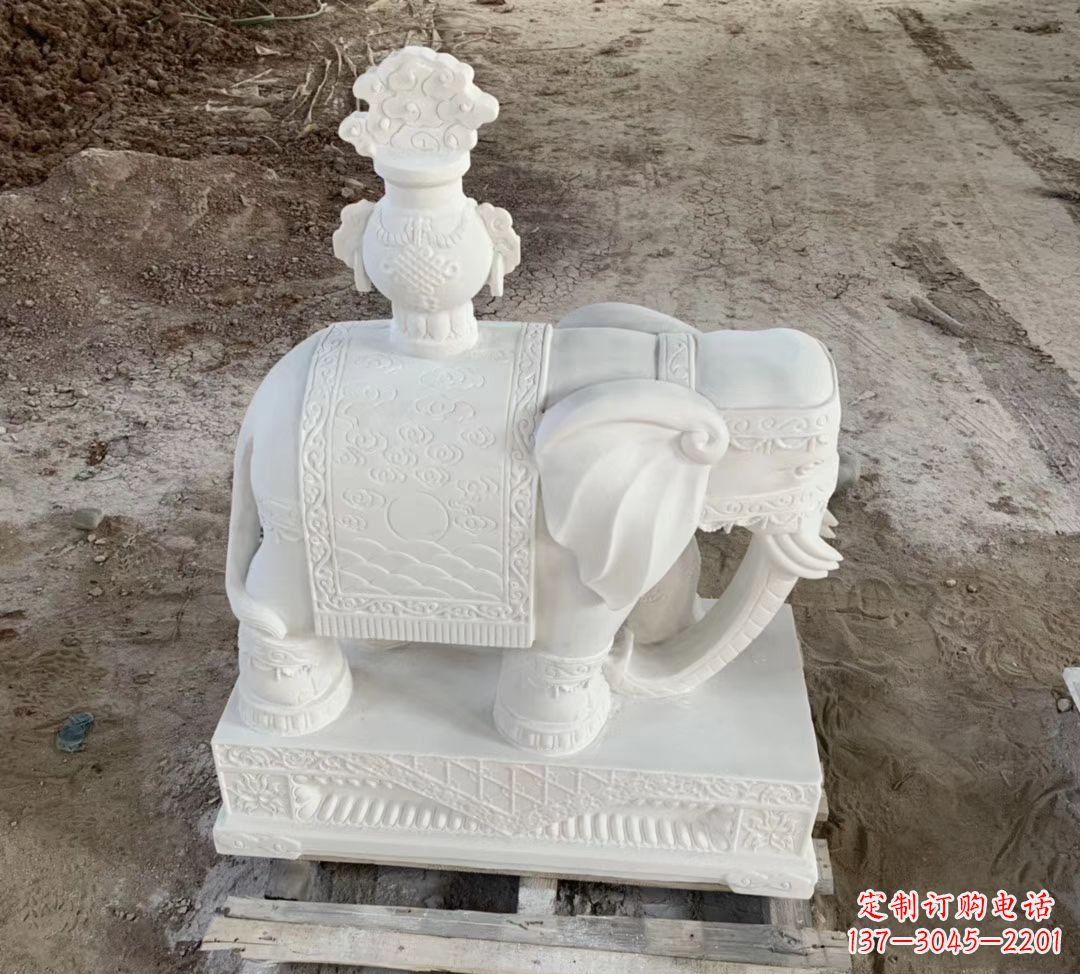 泸州精美绝伦,汉白玉宝瓶雕塑