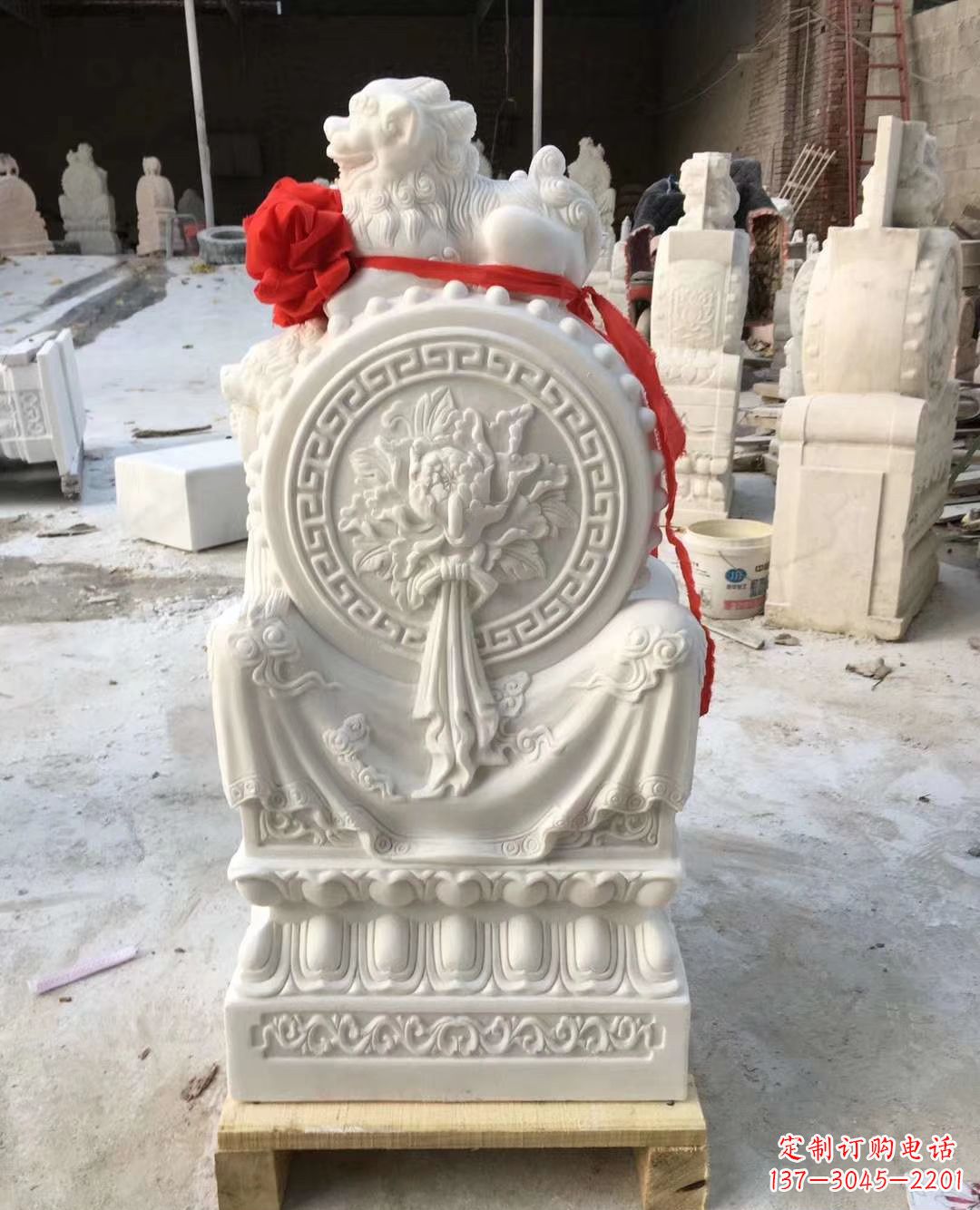 泸州纯手工汉白玉狮子雕塑