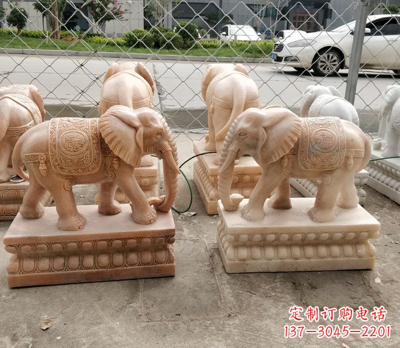 泸州会喷水的石雕大象
