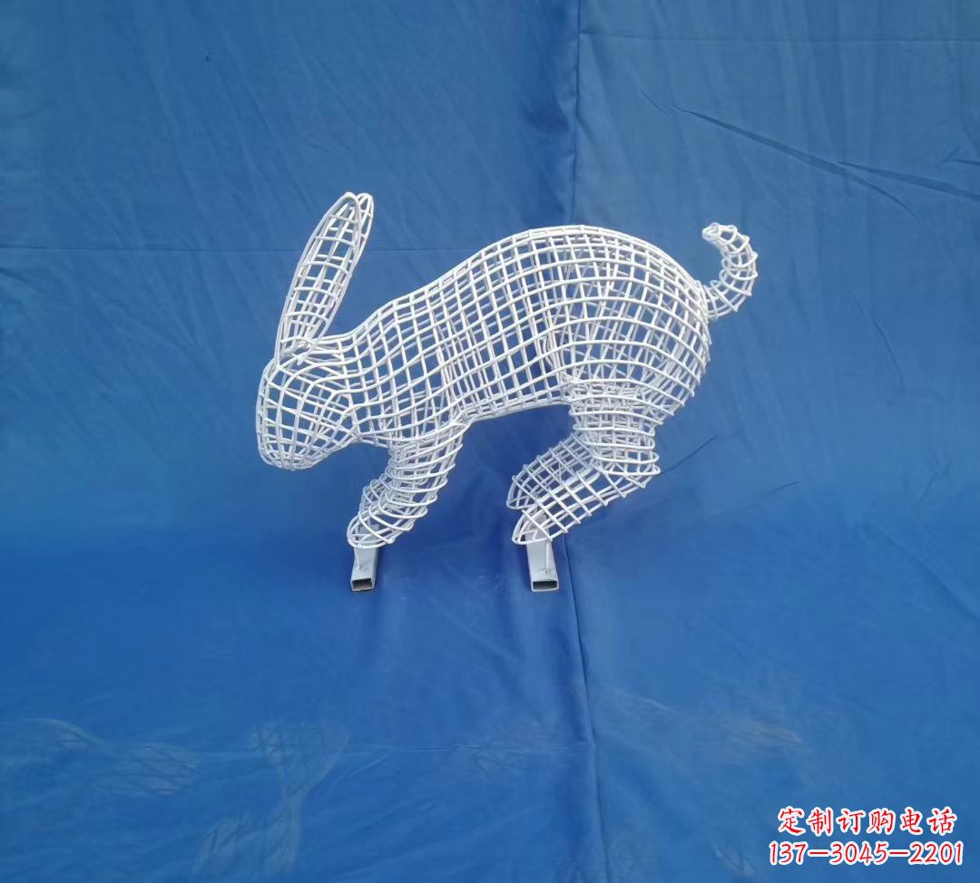 泸州唯美精致的镂空兔子公园雕塑