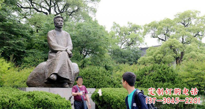泸州鲁迅铜雕,艺术品级的文化符号