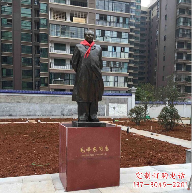 泸州毛主席伟人铜雕,让传承历史文脉!