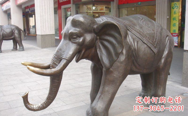 泸州祥和如意的铜制大象雕塑