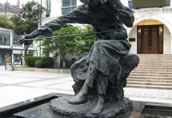 泸州荣耀音乐家，华彦钧拉二胡雕塑-音乐学院园…