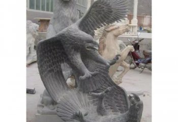 泸州中领雕塑推出的石雕老鹰是一款充满生机与力…