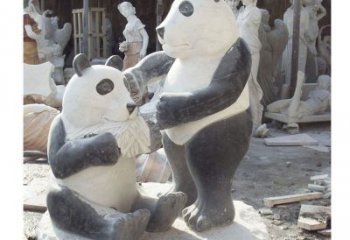 泸州母子熊猫石雕，传达真挚的亲情