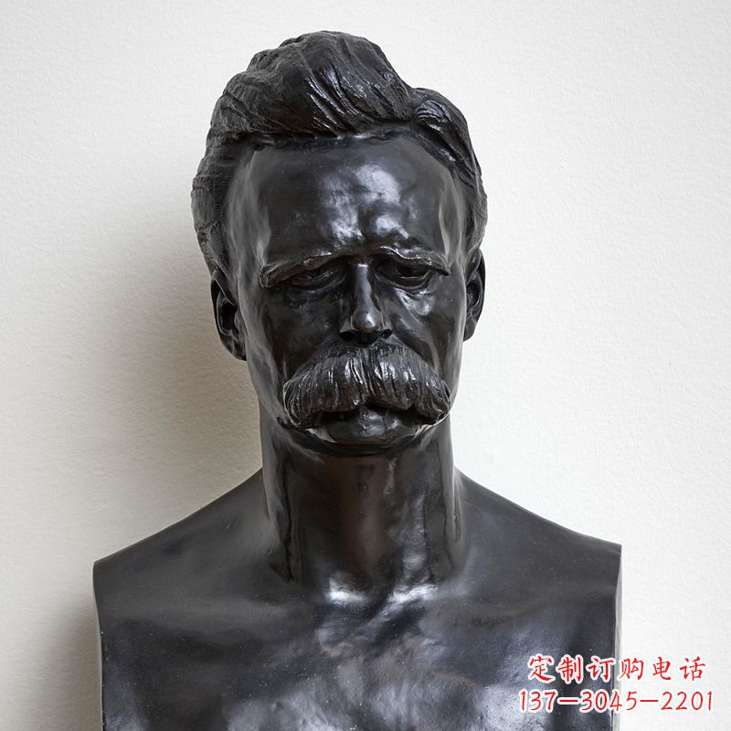 泸州尼采石雕头像,独特而华丽