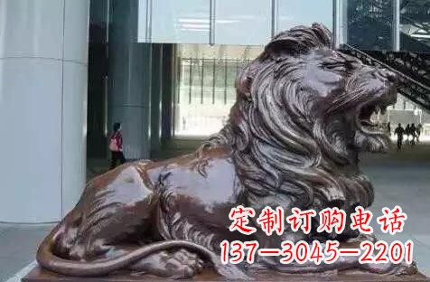 泸州华丽铜雕狮子,风格独具特色