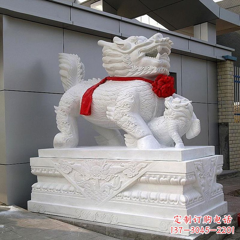 泸州超精美的中国麒麟石雕