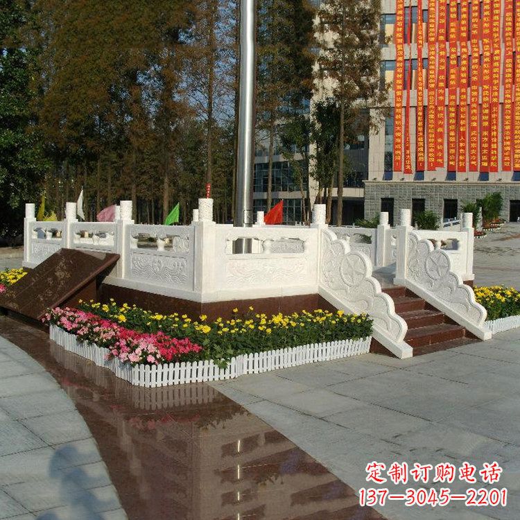 泸州企业汉白玉石雕广场升旗台
