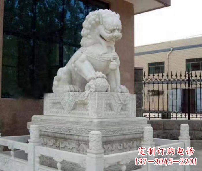 泸州宏伟雄浑的大理石狮子石雕
