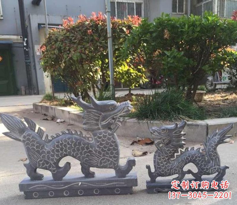 泸州青石雕刻母子龙是由中领雕塑工厂家生产的一…