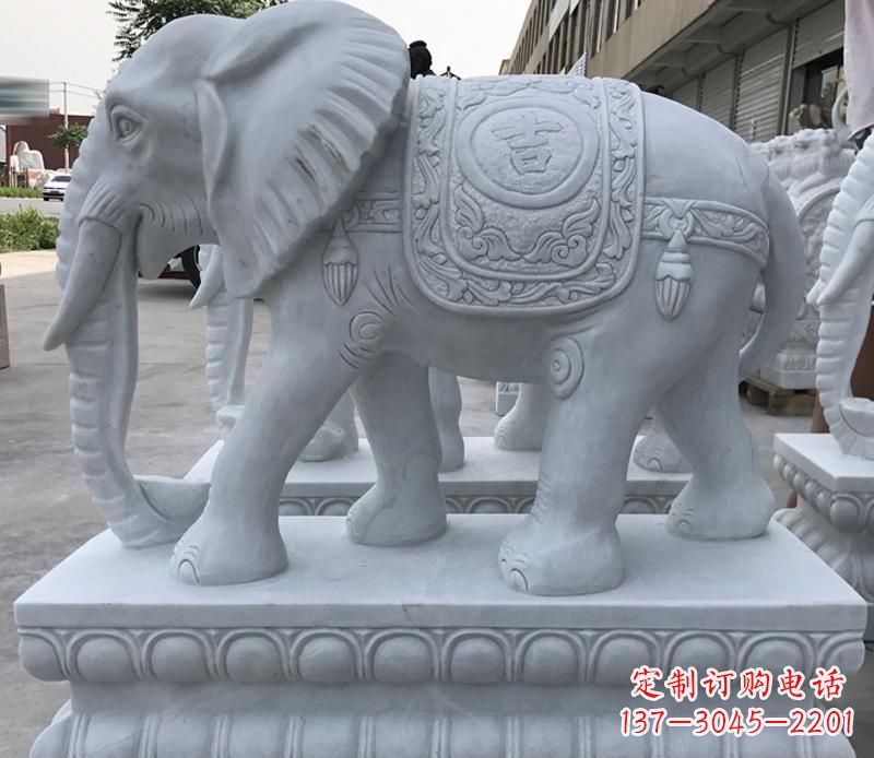 泸州青石纳福动物大象雕塑,完美缔造家庭装饰风景