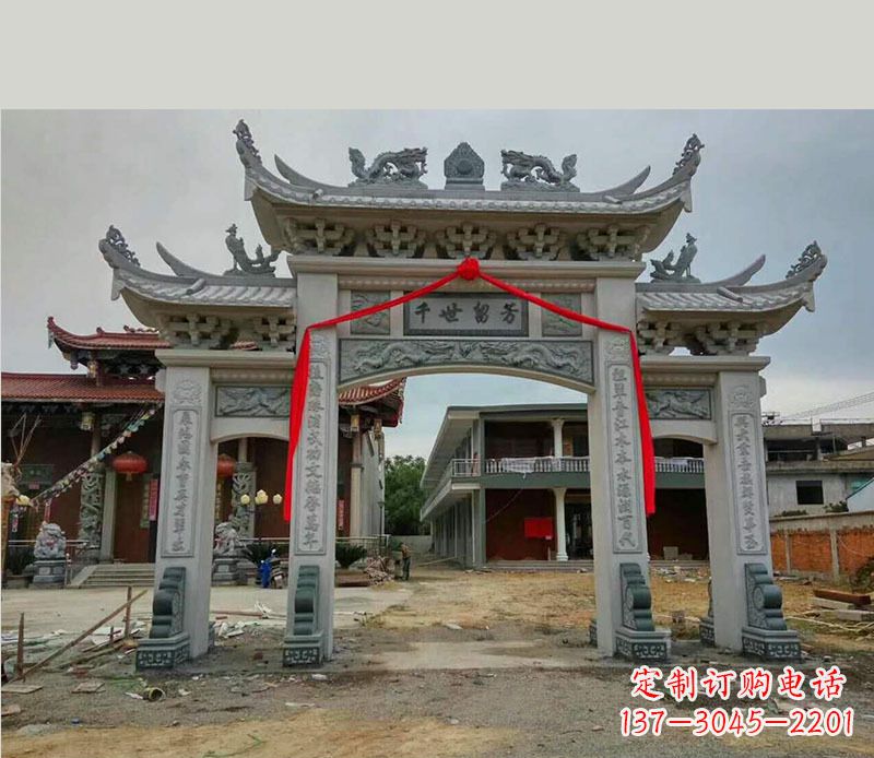 泸州以传统工艺为源的独特牌坊石雕