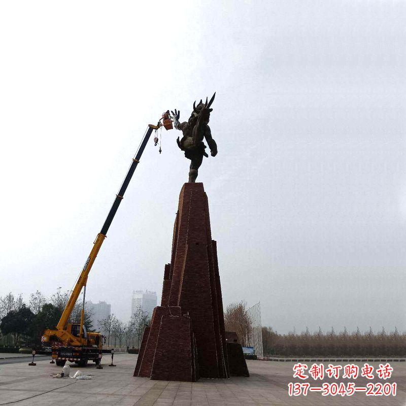 泸州神话传说之“夸父逐日”景观人物雕塑