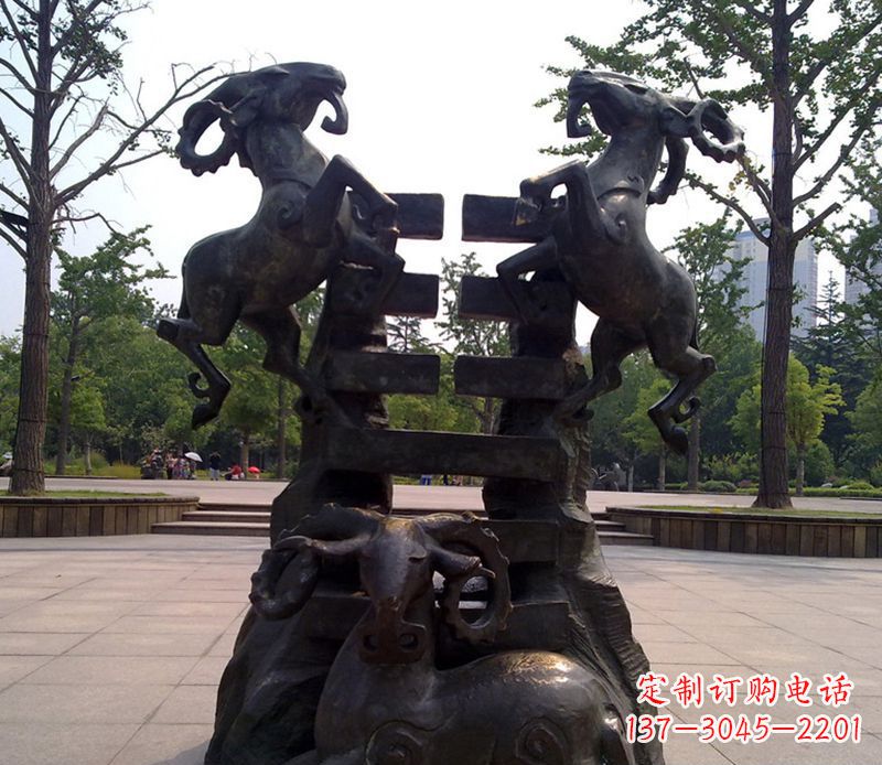 泸州传统工艺铜雕十二生肖
