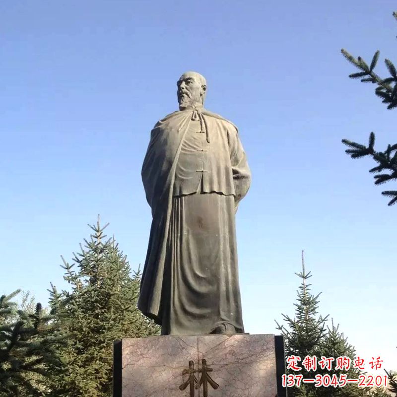 泸州令人敬畏的林则徐雕像