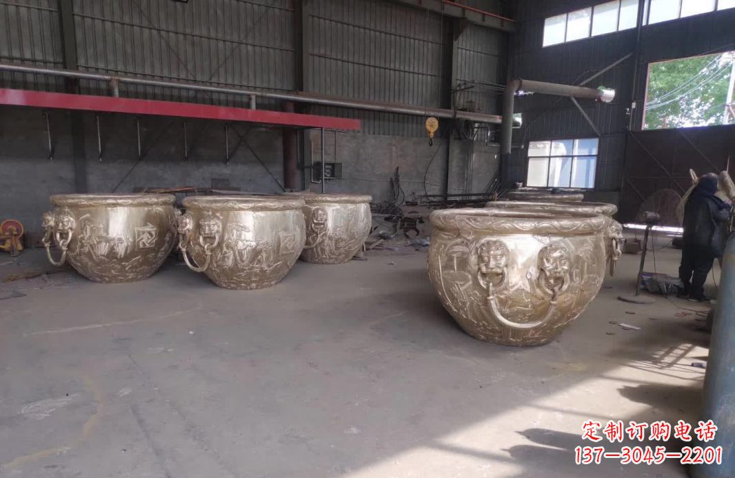 泸州寺庙水缸铜雕塑